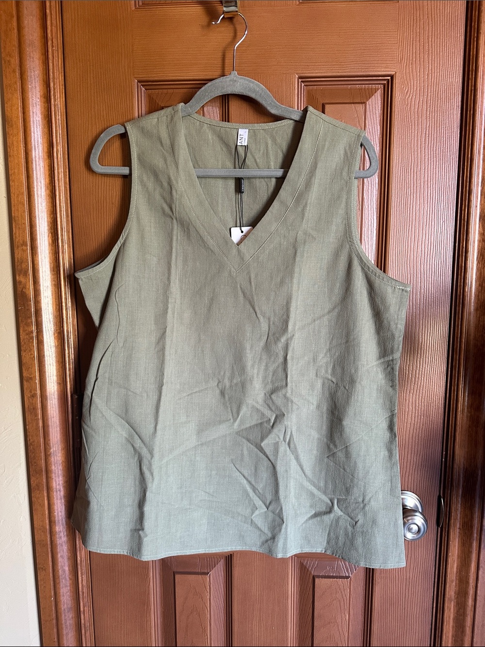 Women’s V-Neck Sleeveless All Cotton Tank in Olive Green, size large